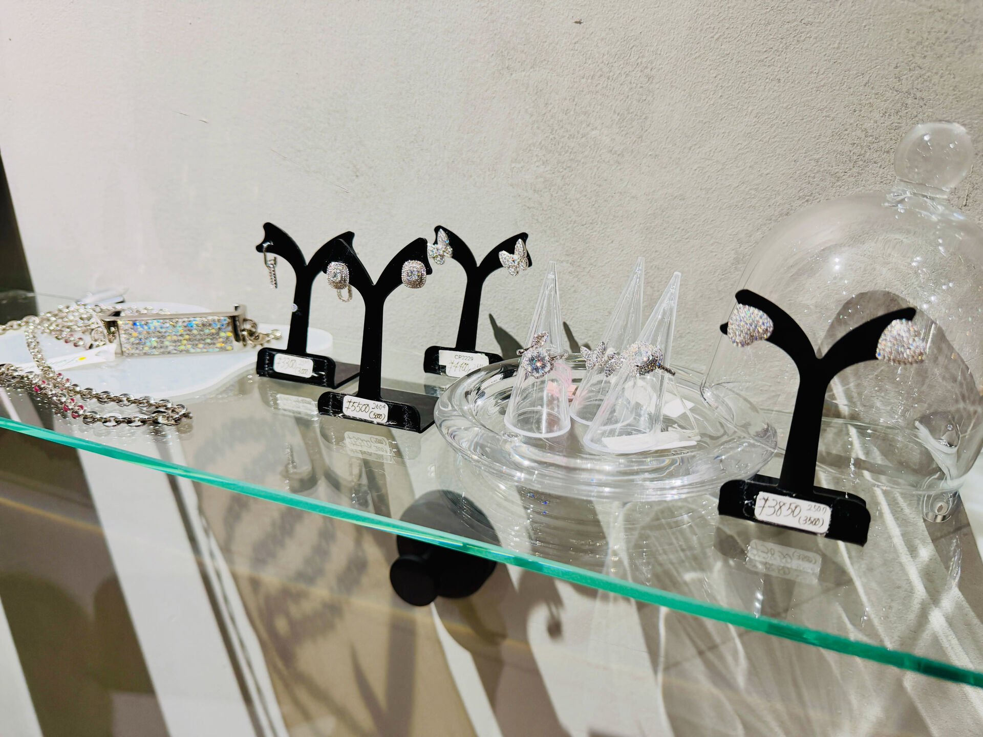 ✨ 小さなきらめきが、atelier saisonに
